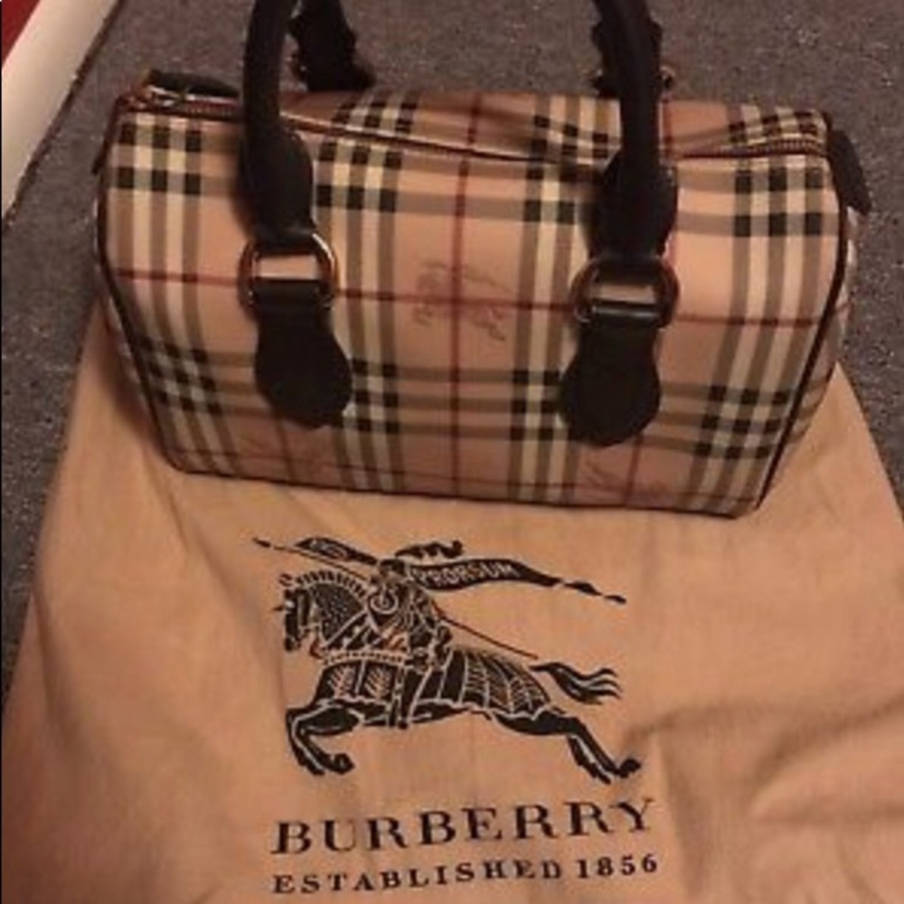 Burberry pre owned bowling chestnut color. - Picture 2 of 8